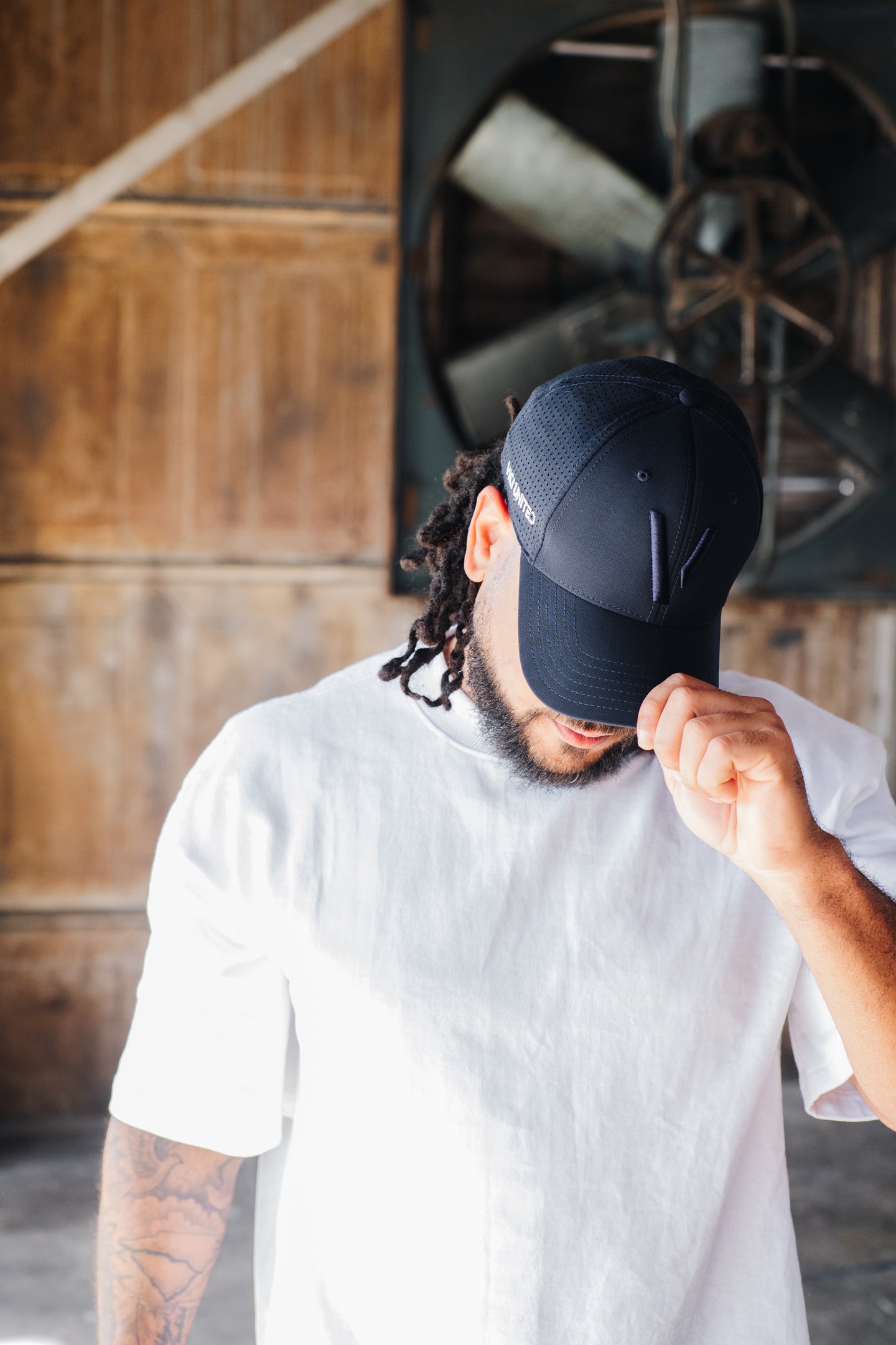 Vici “V” Marked to Conquer Hat | Navy