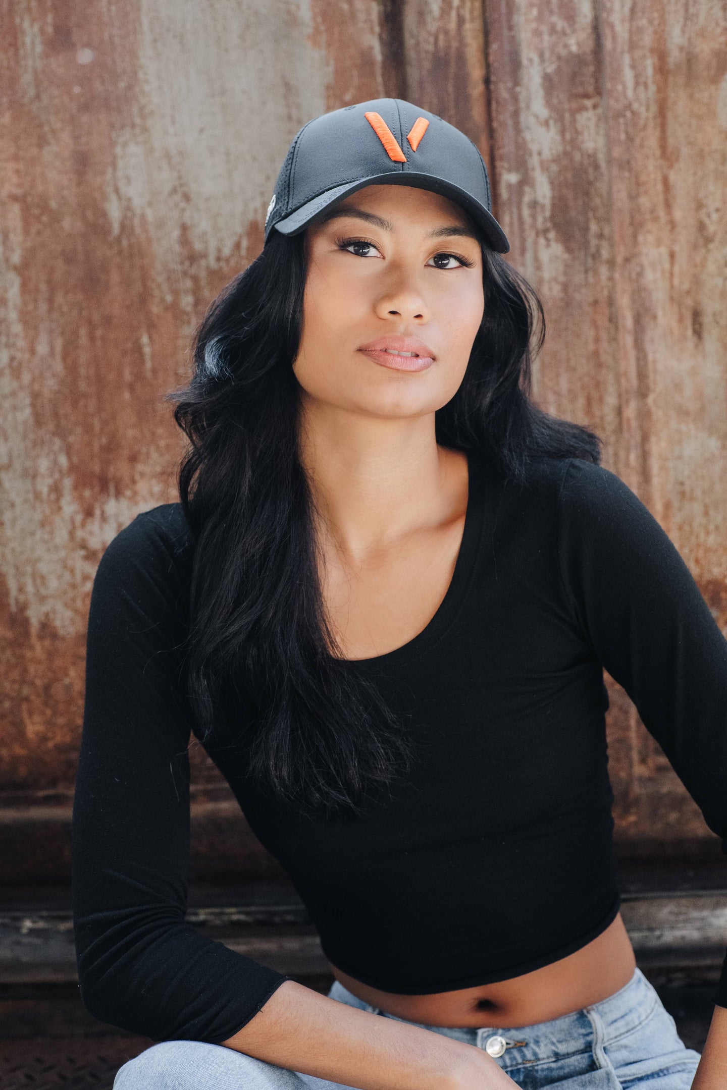 Vici “V” Marked to Conquer Hat | Black